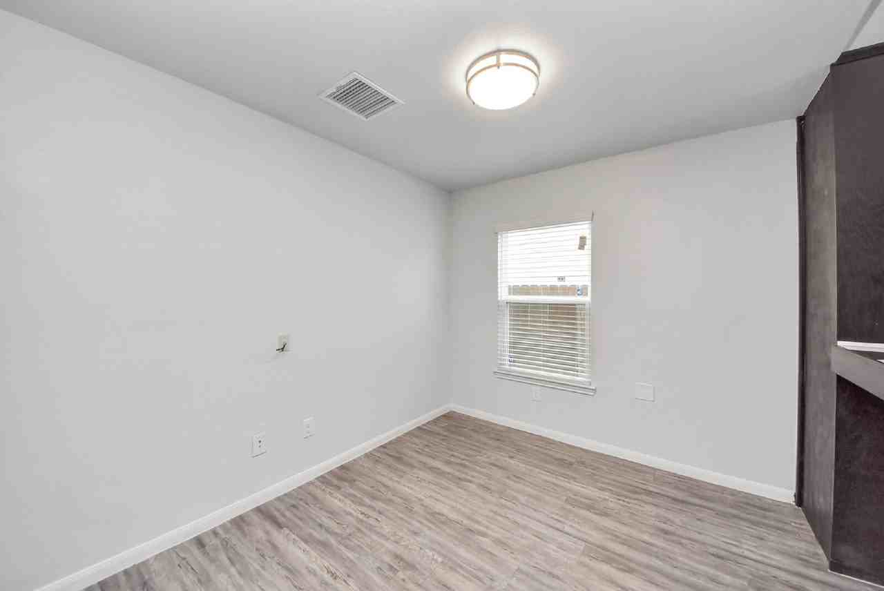 16692 E Ivanhoe - Photo 7 of 36