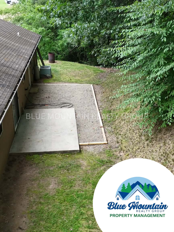 158 Hayfield Dr - Photo 5 of 23