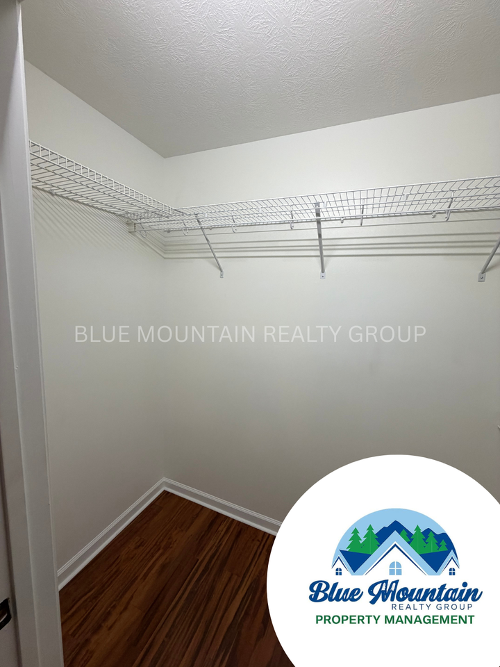 158 Hayfield Dr - Photo 7 of 23