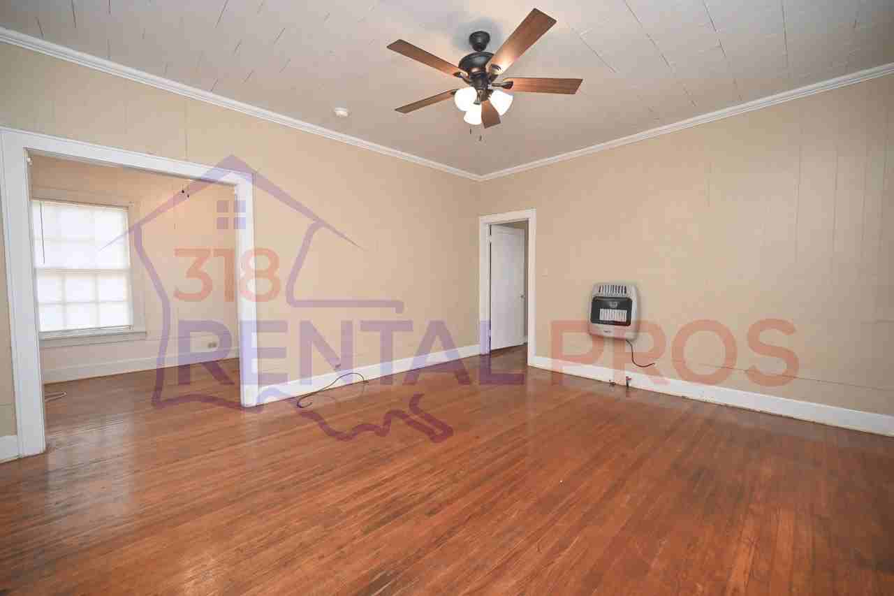 706 Cooktown Rd - Photo 2 of 16