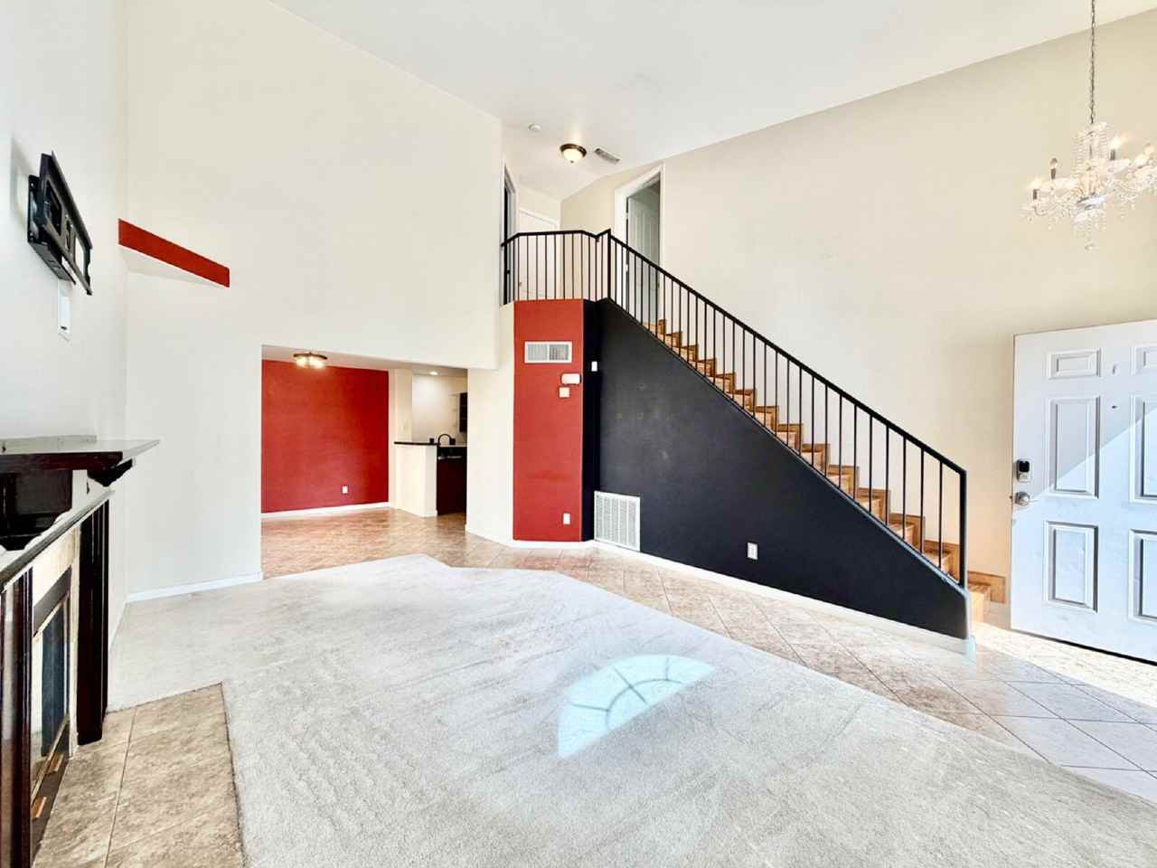 448 Winthrop Pl - Photo 5 of 38