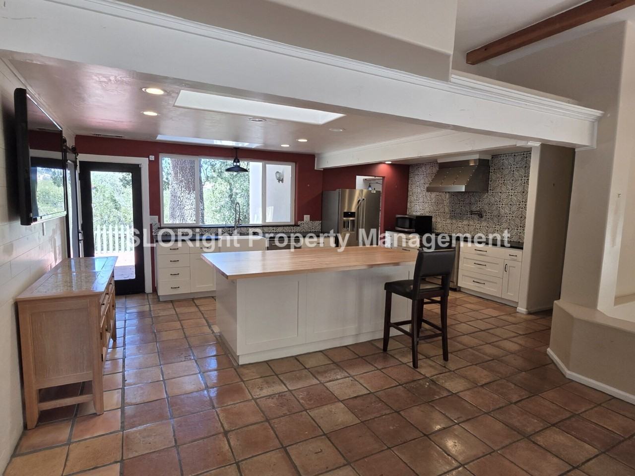 10480 Santa Ana Rd - Photo 7 of 23
