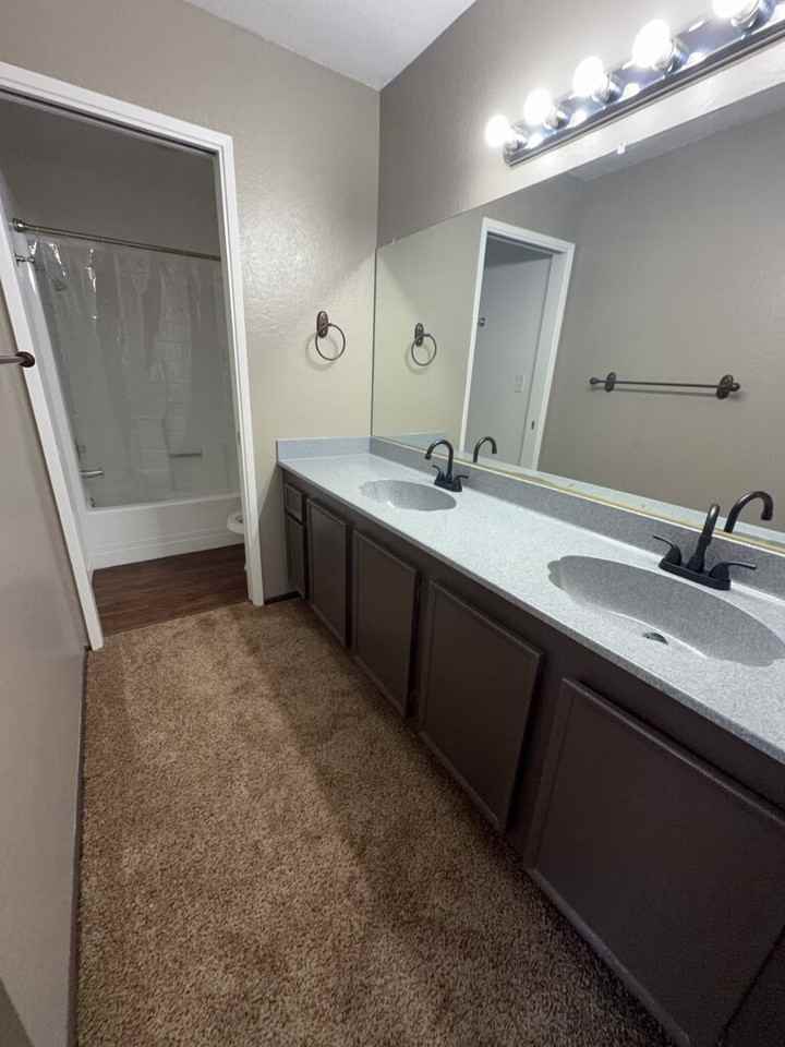 1000 Central Ave - Photo 7 of 10