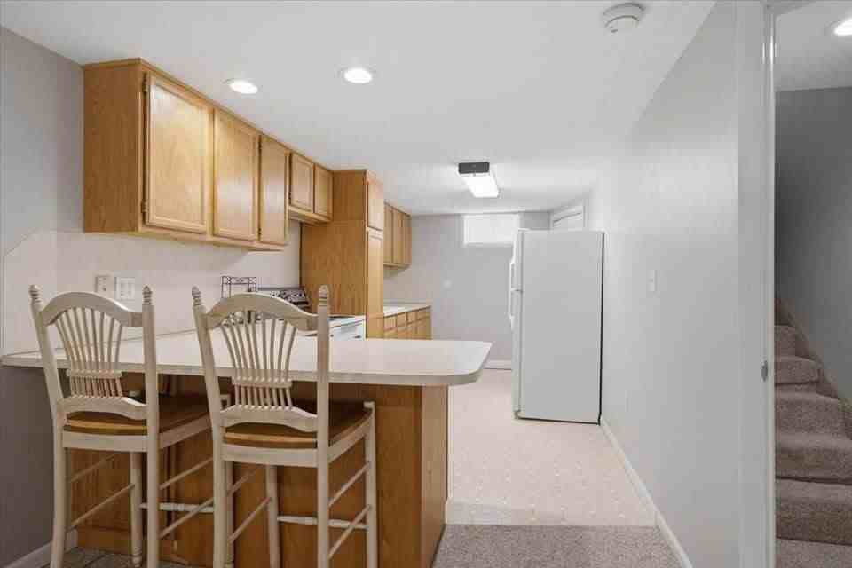 3355 Eccles Ave #2 - Photo 5 of 12