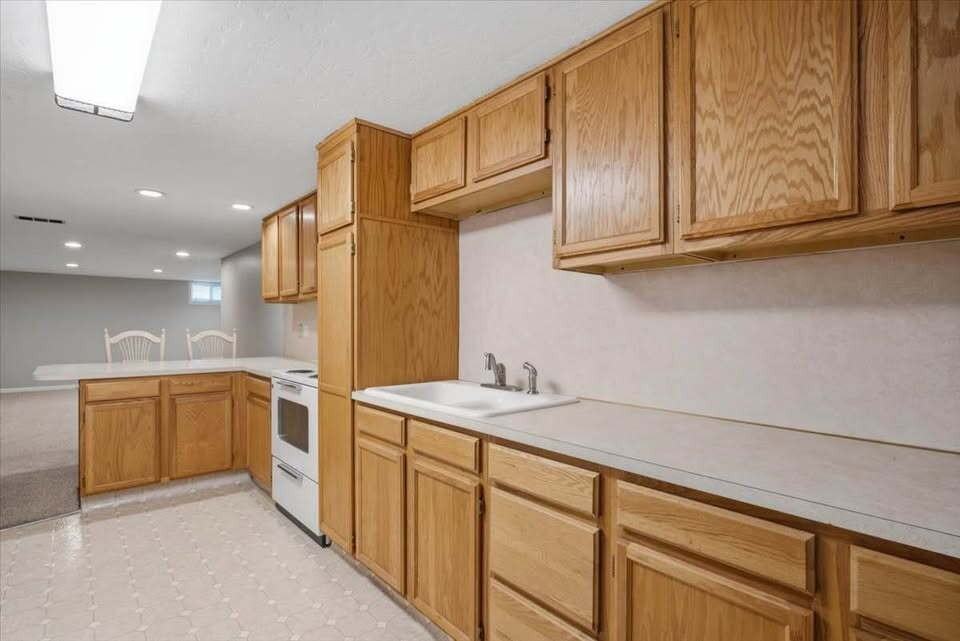 3355 Eccles Ave #2 - Photo 6 of 12