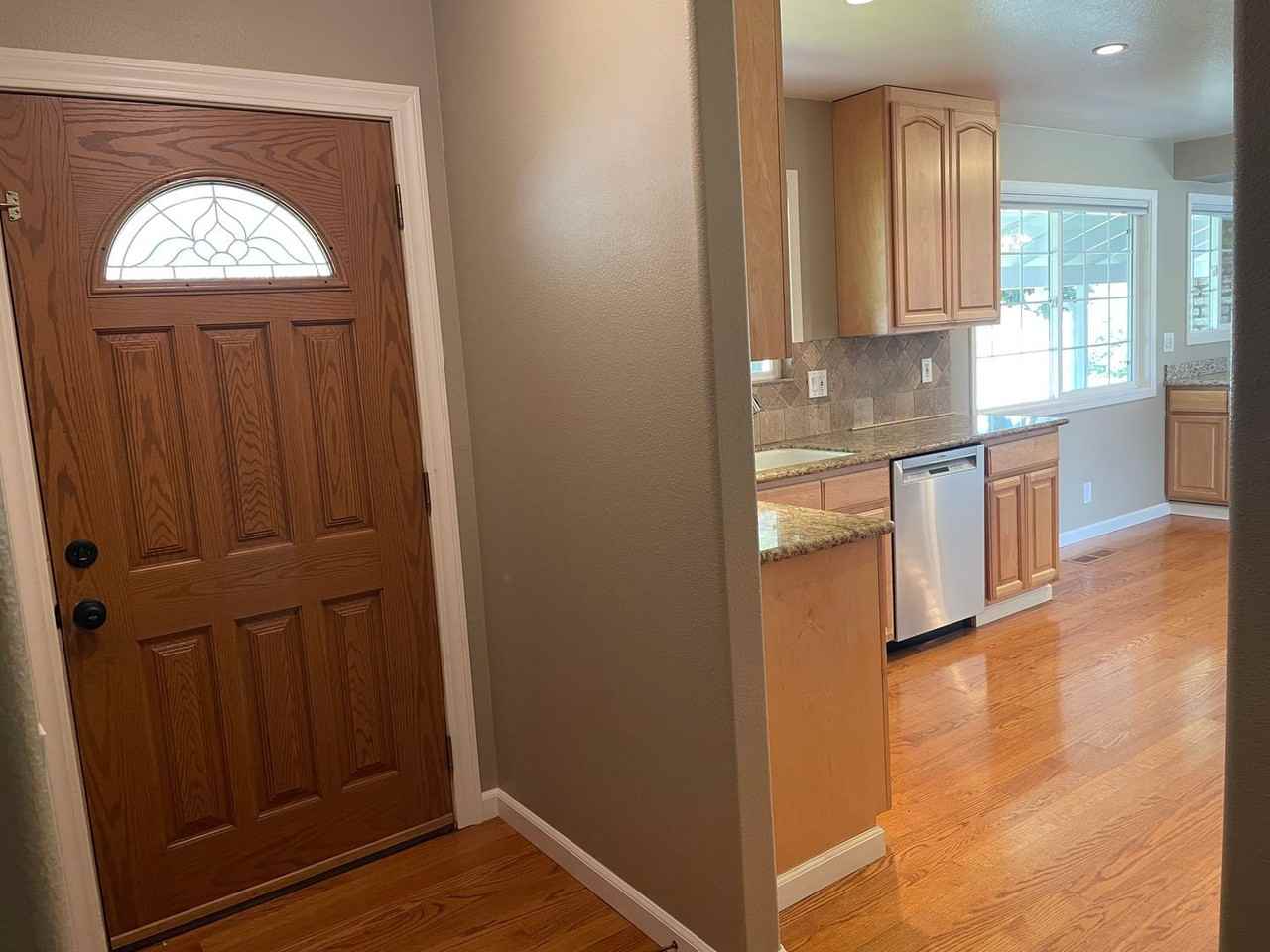 1570 Camille Ct - Photo 4 of 20