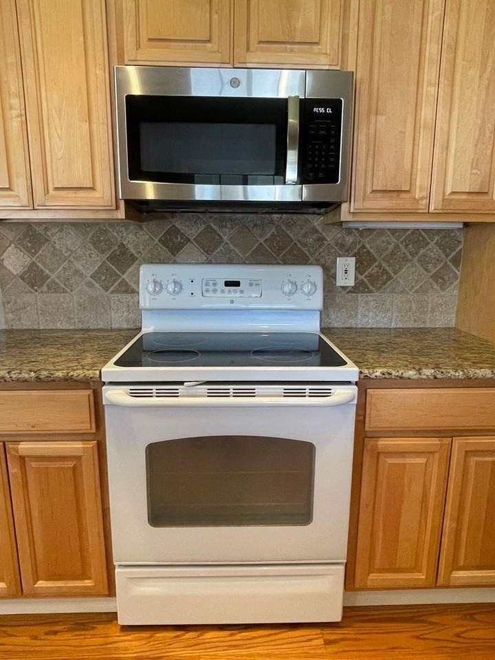 1570 Camille Ct - Photo 6 of 20