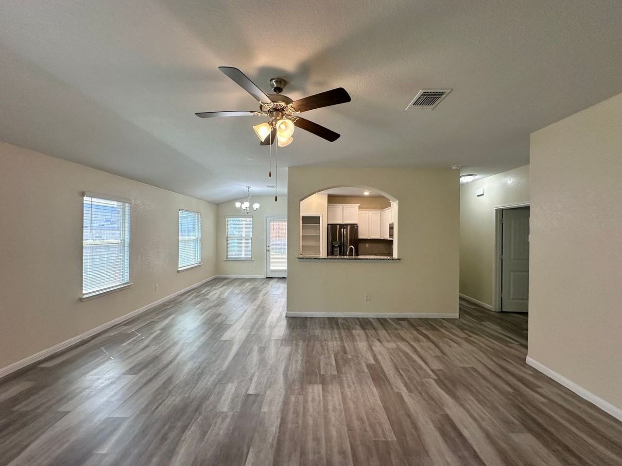 3318 Aubree Katherine Dr - Photo 3 of 28