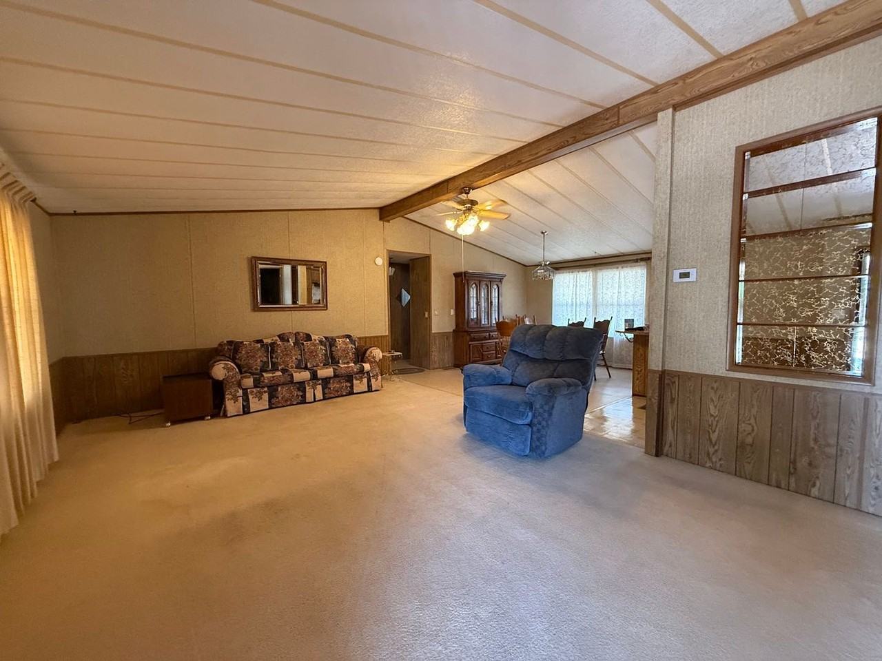 1207 Wright Ave - Photo 4 of 16