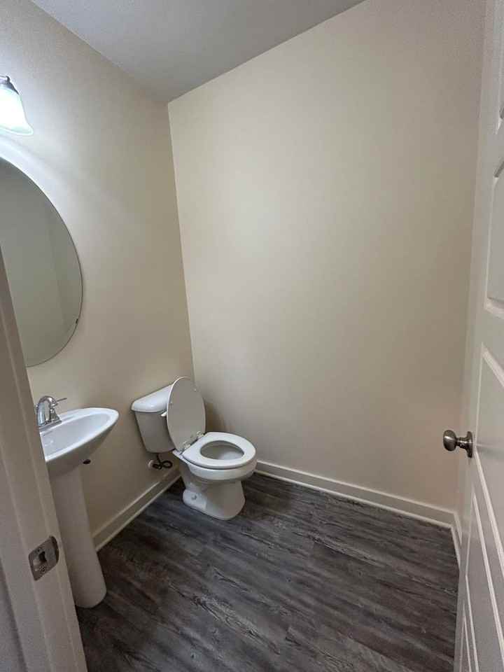 5715 Cheshire Cove Cir - Photo 7 of 35