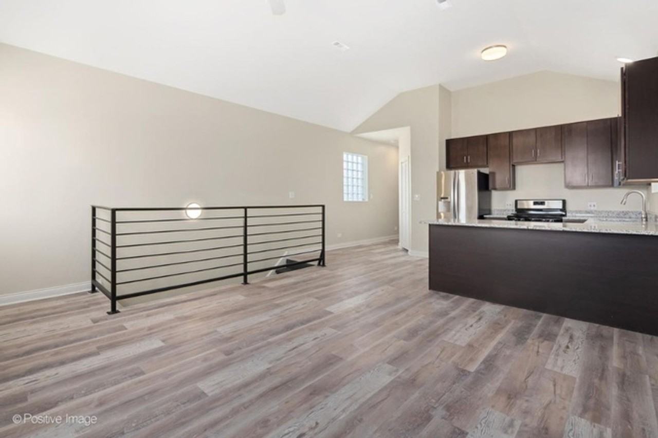 2855 W Arthington St - Photo 7 of 16