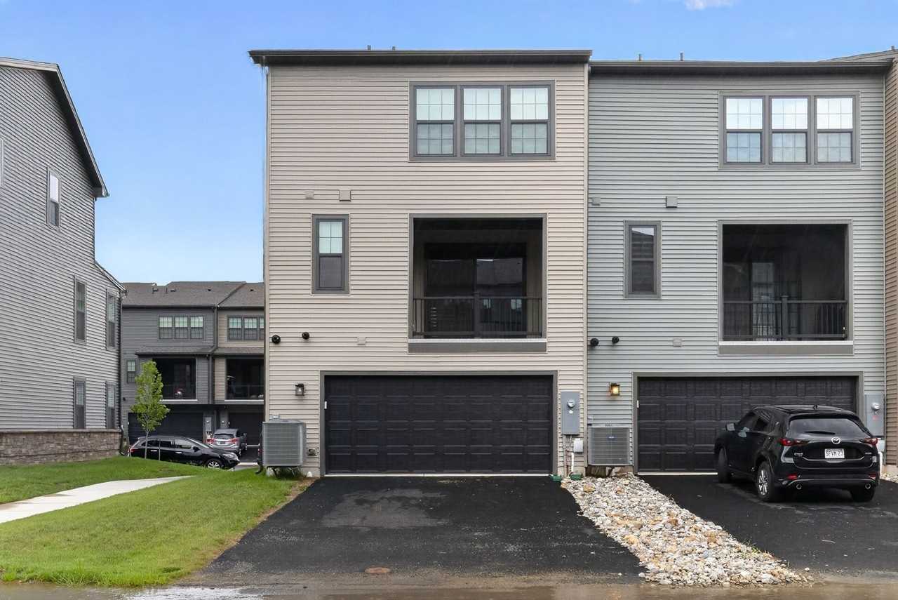 118 Emily Way - Photo 4 of 36