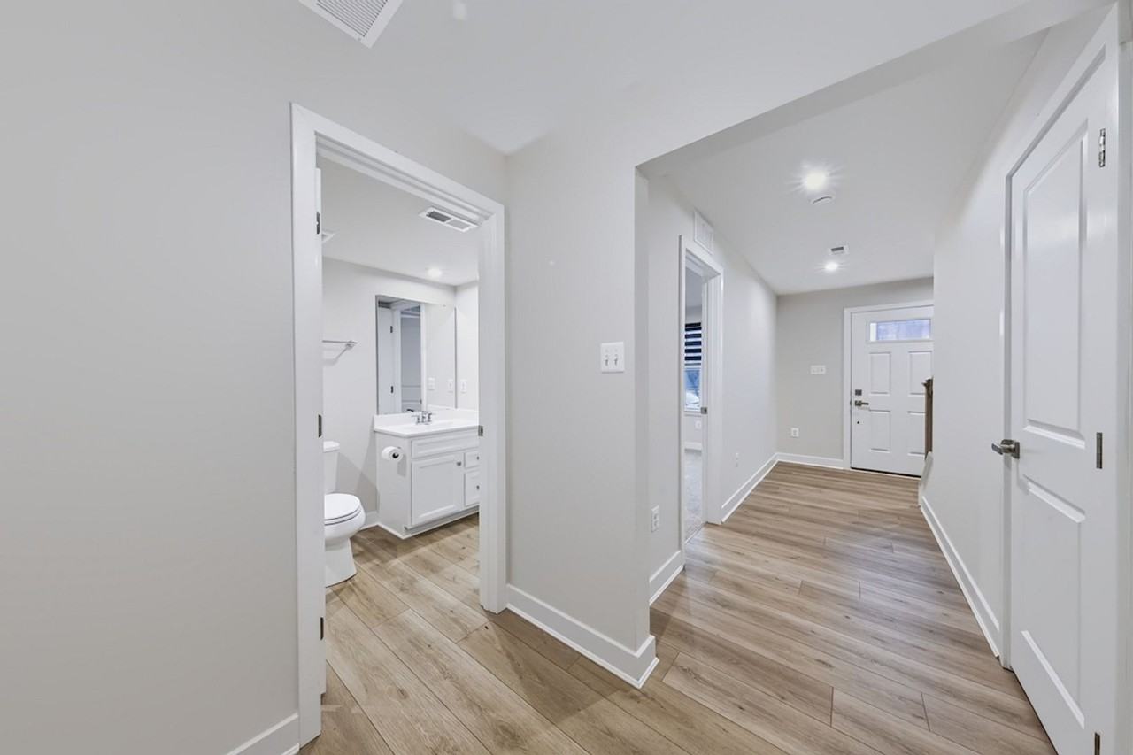 118 Emily Way - Photo 6 of 36