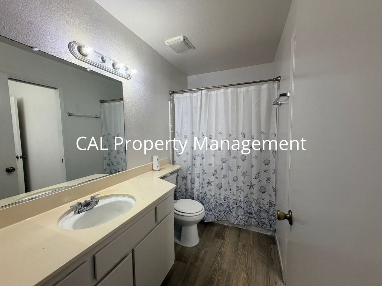 1791 Cherokee Dr #4 - Photo 5 of 17