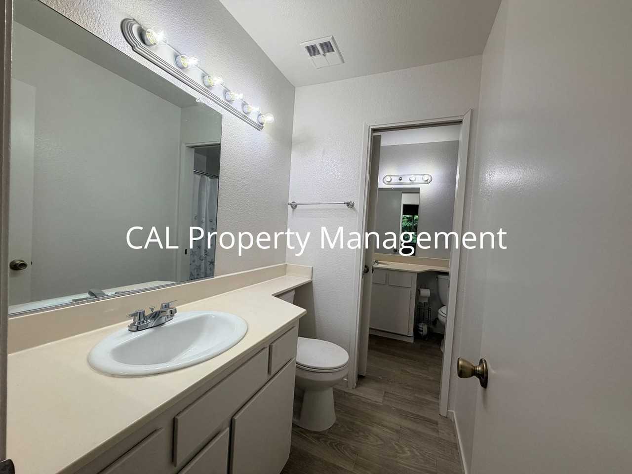 1791 Cherokee Dr #4 - Photo 6 of 17