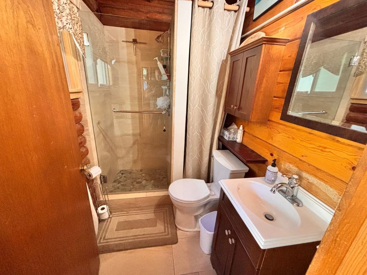 15739 Spruce St - Photo 6 of 14
