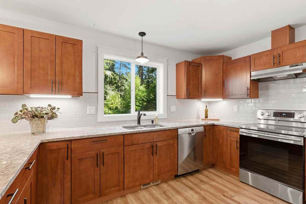 8645 Evergreen Dr Ne - Photo 5 of 46
