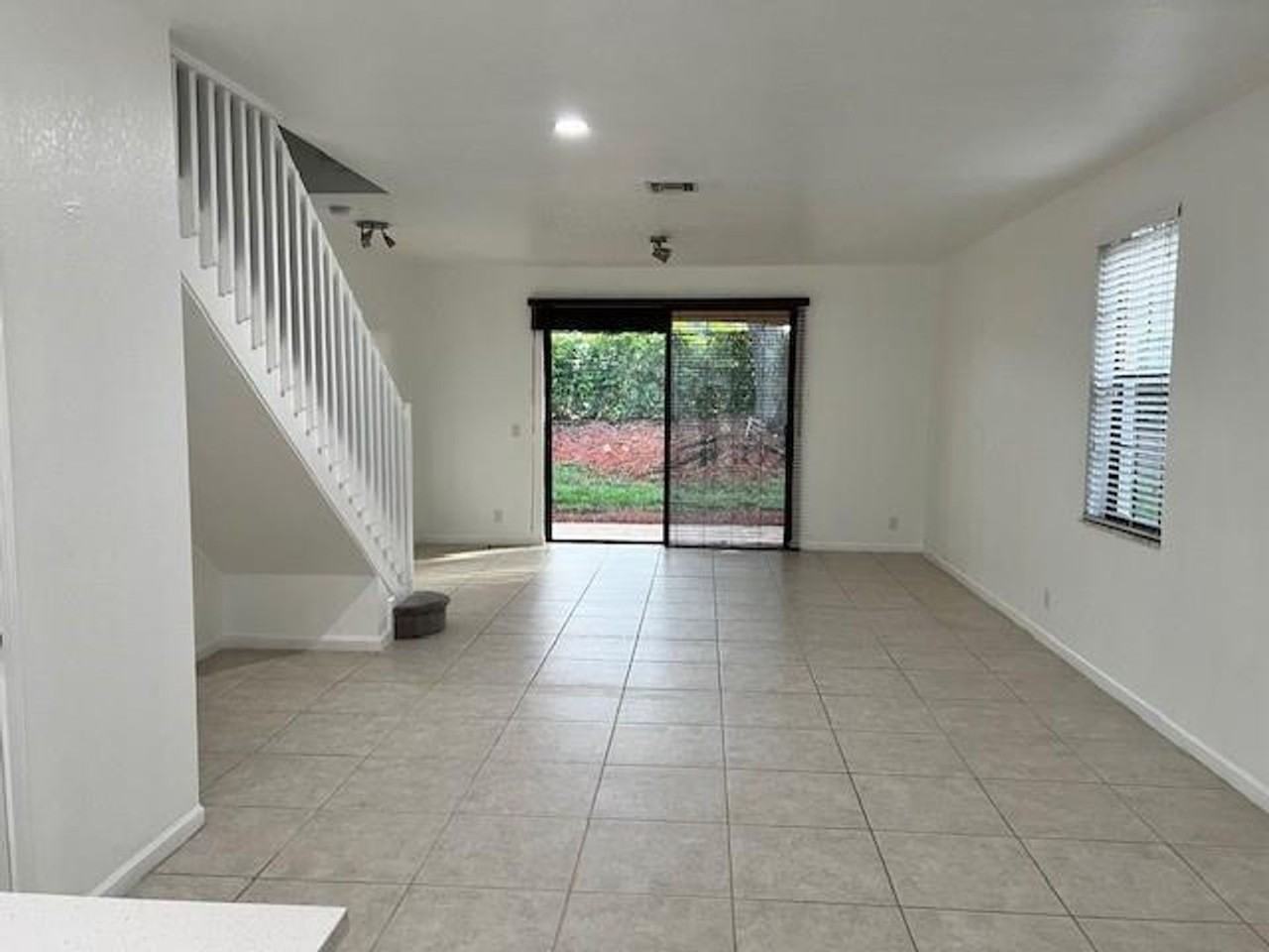 4150 4150 Forest Dr th 4150 - Photo 4 of 31