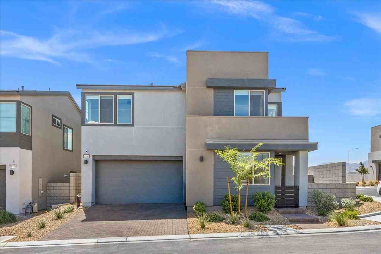 10489 Mountain Aster Ave - Photo 2 of 21