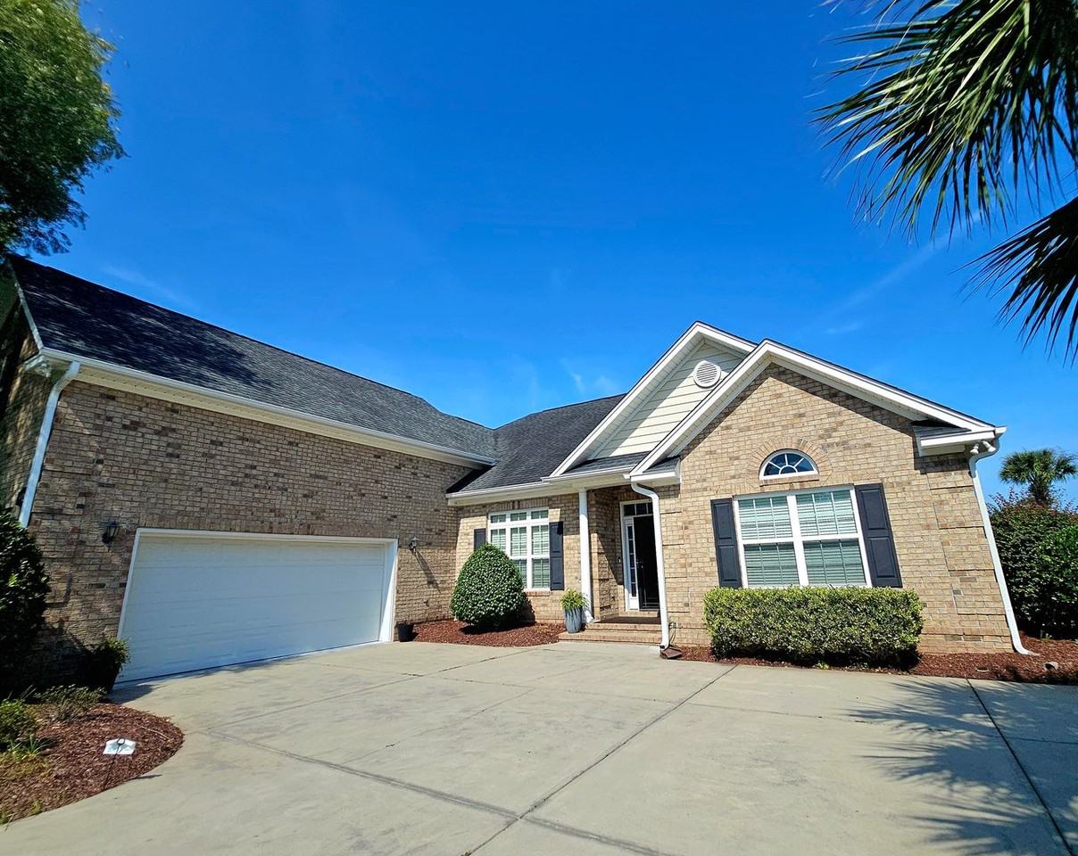 9181 Abingdon Dr - Photo 3 of 48