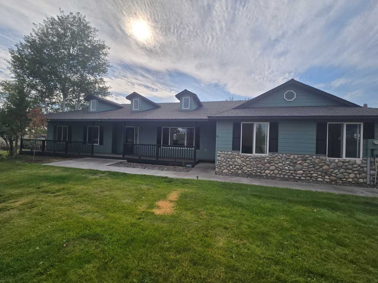 6762 Nw Larch Dr - Photo 2 of 30