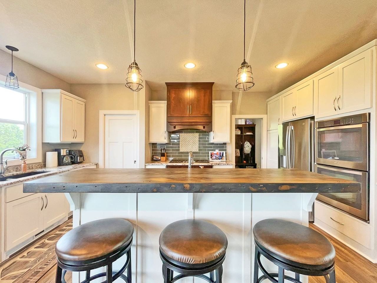 4796 Merganser Dr - Photo 2 of 46
