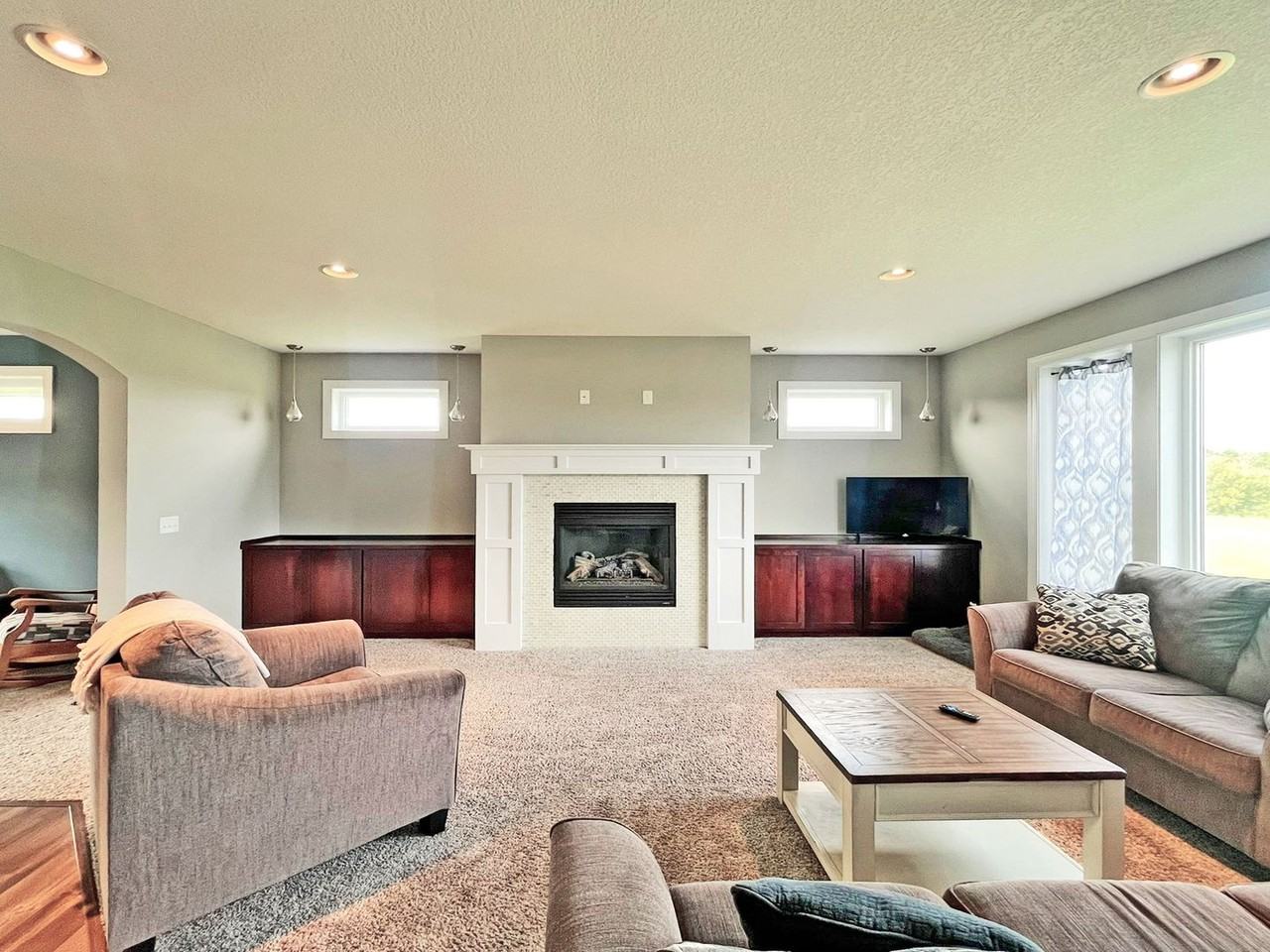 4796 Merganser Dr - Photo 6 of 46