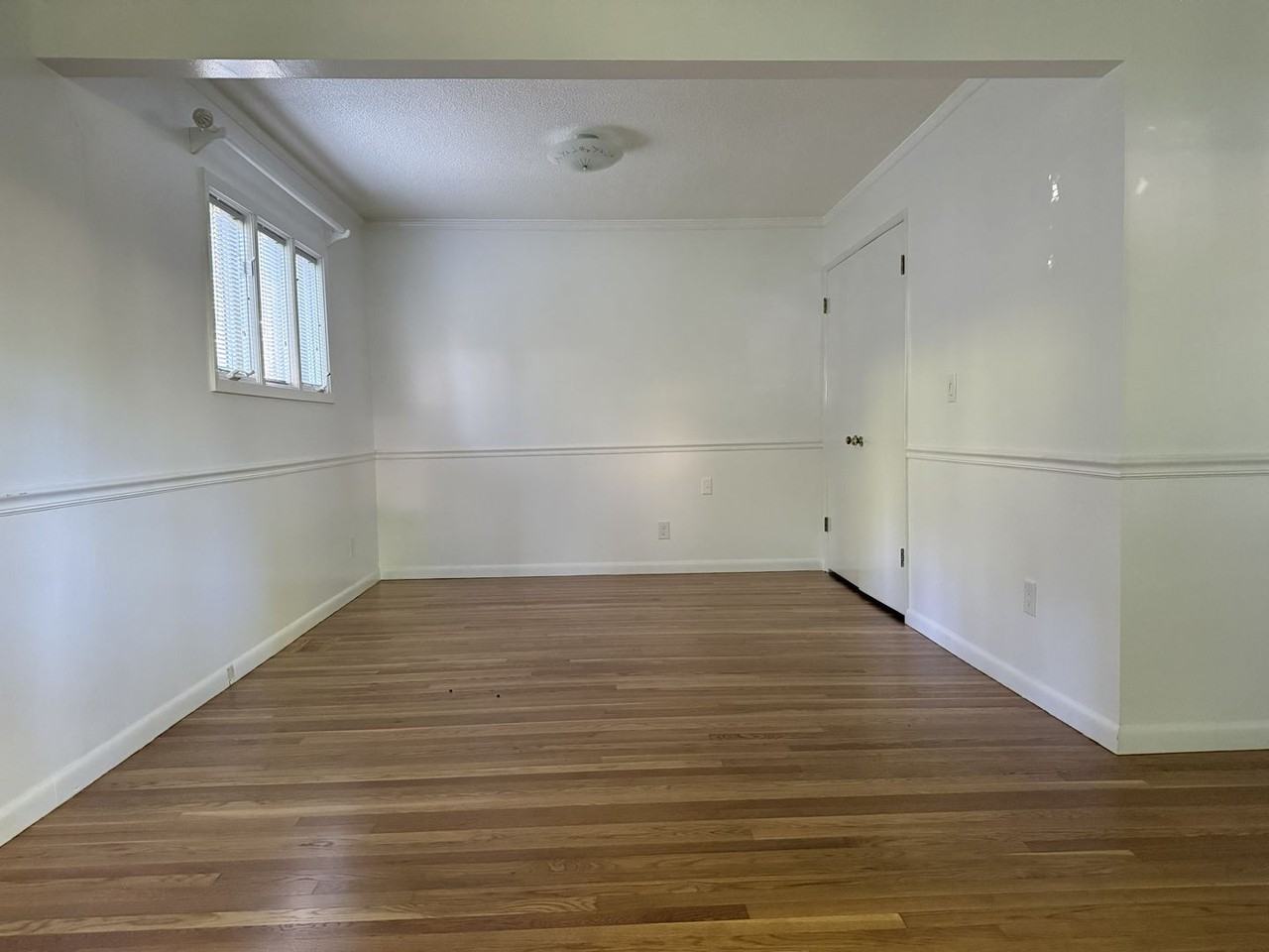 2425 Sw 19th Ave #1 - Photo 7 of 24
