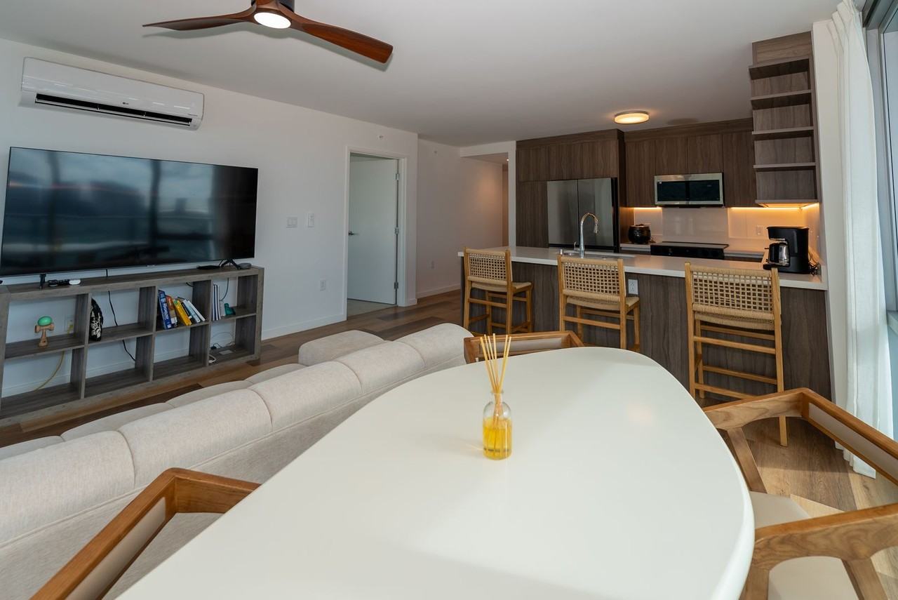 1515 Liona St #2718 - Photo 5 of 28
