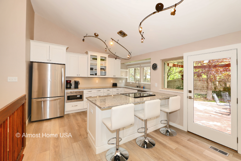 7533 S St - Photo 5 of 16