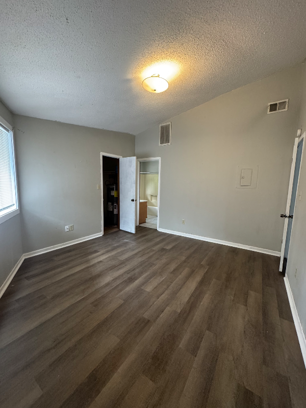 284 Knoll Dr #200 - Photo 5 of 12