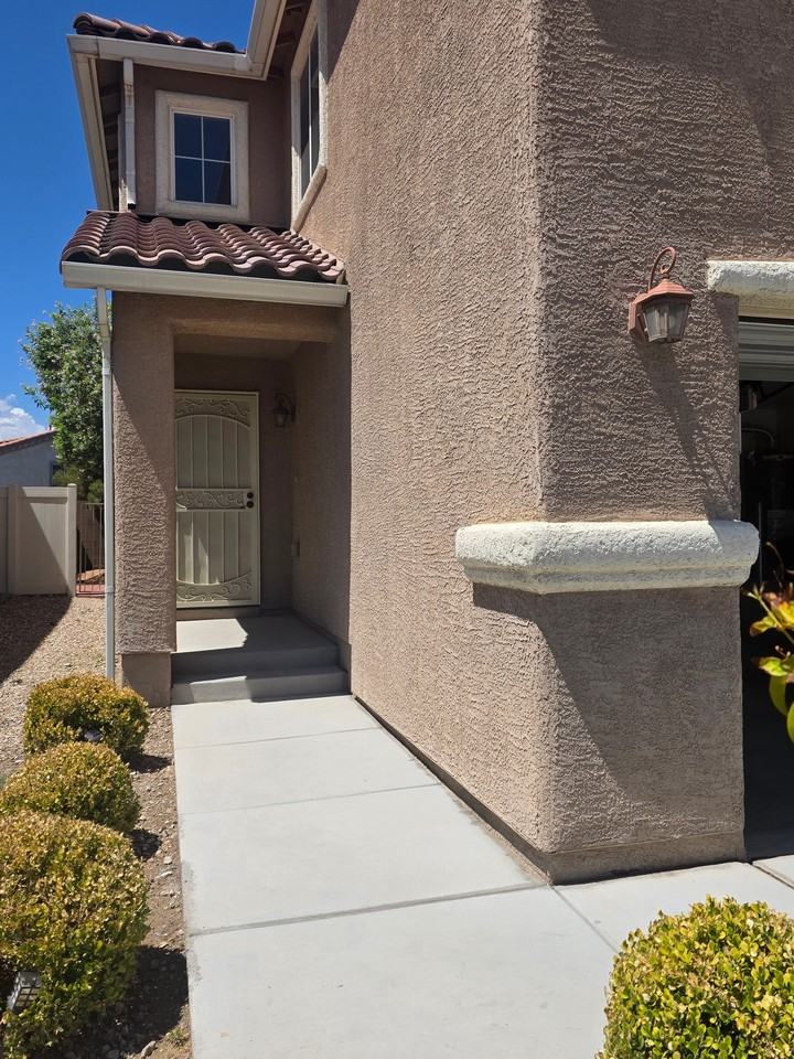 1615 Legato Falls St - Photo 2 of 15