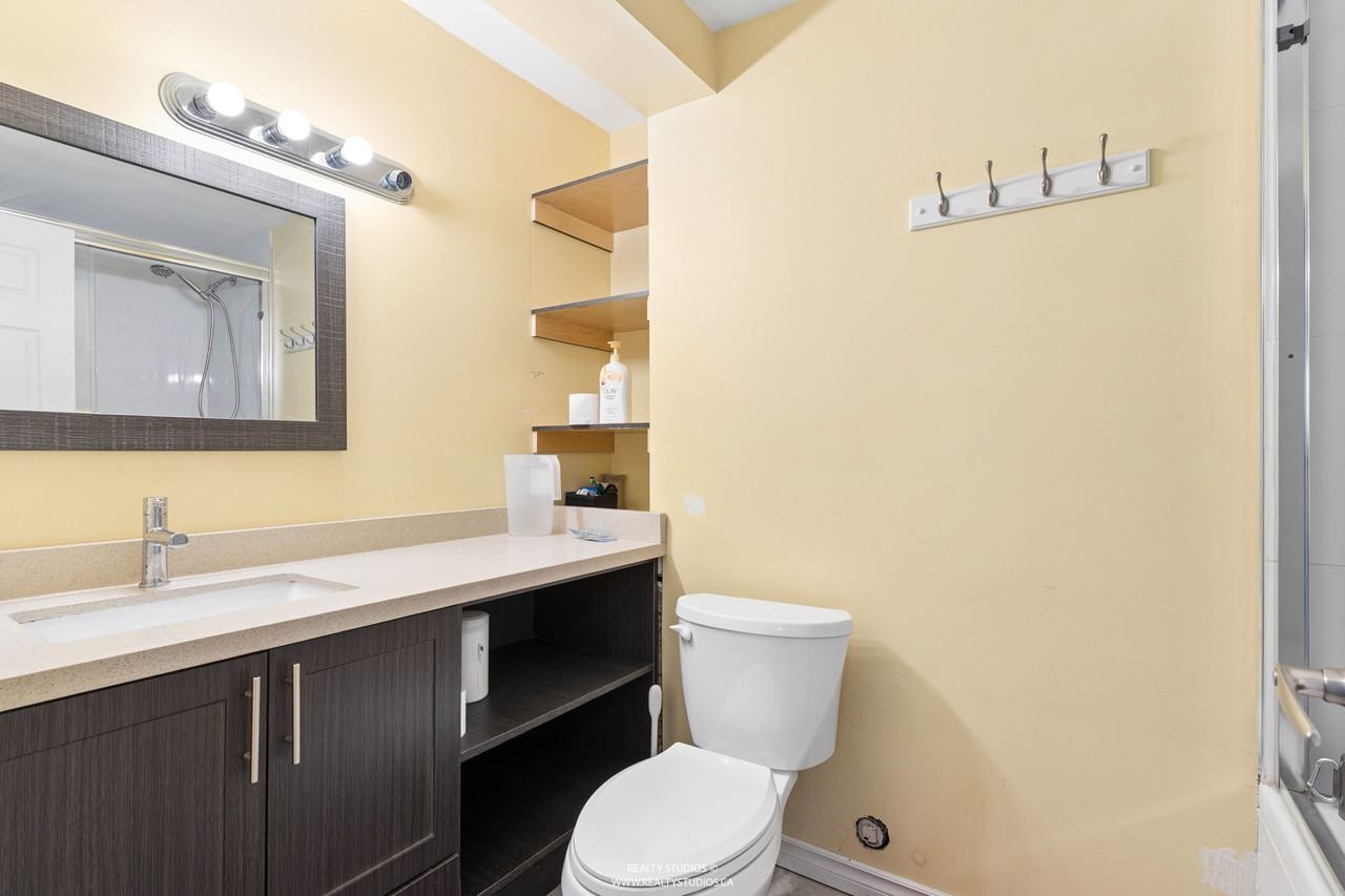 11394 86A Avenue - Photo 3 of 8