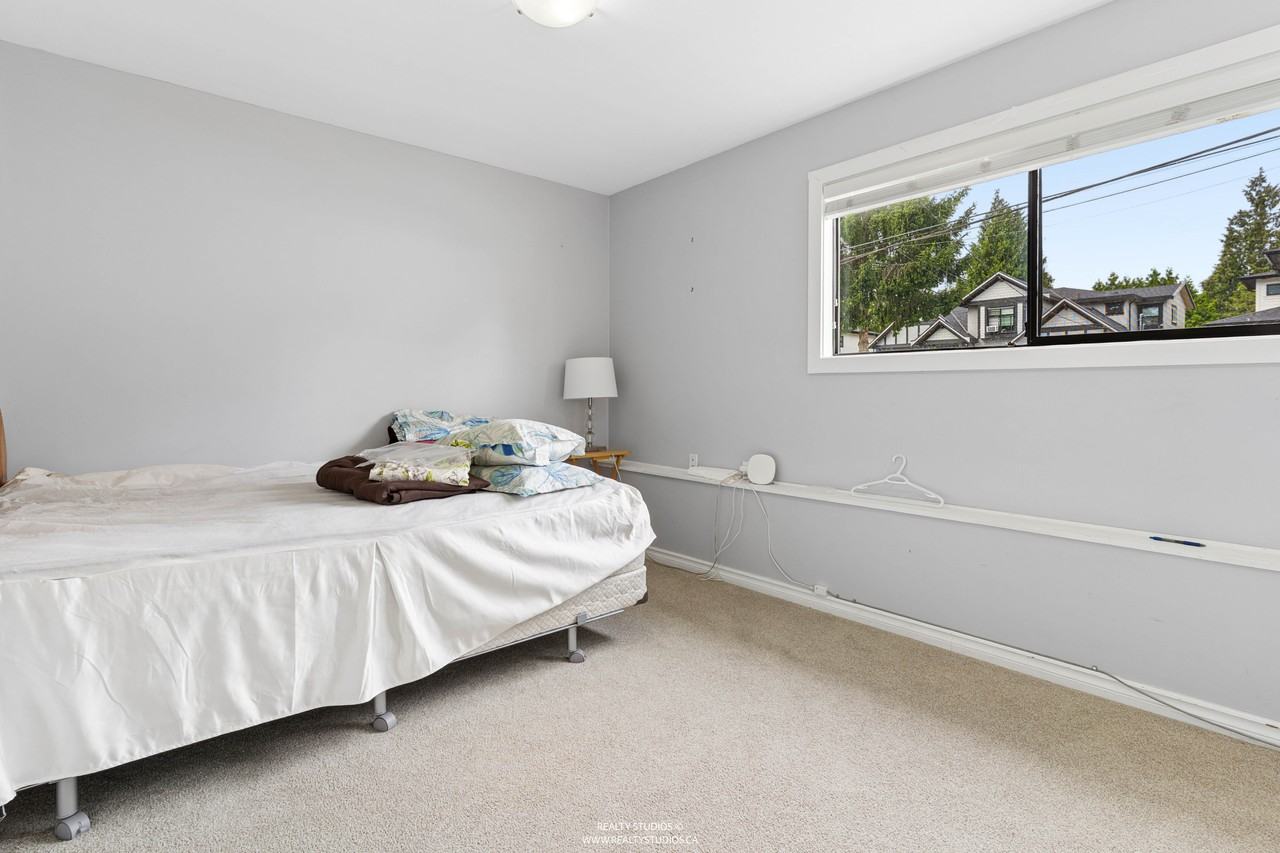 11394 86A Avenue - Photo 2 of 8