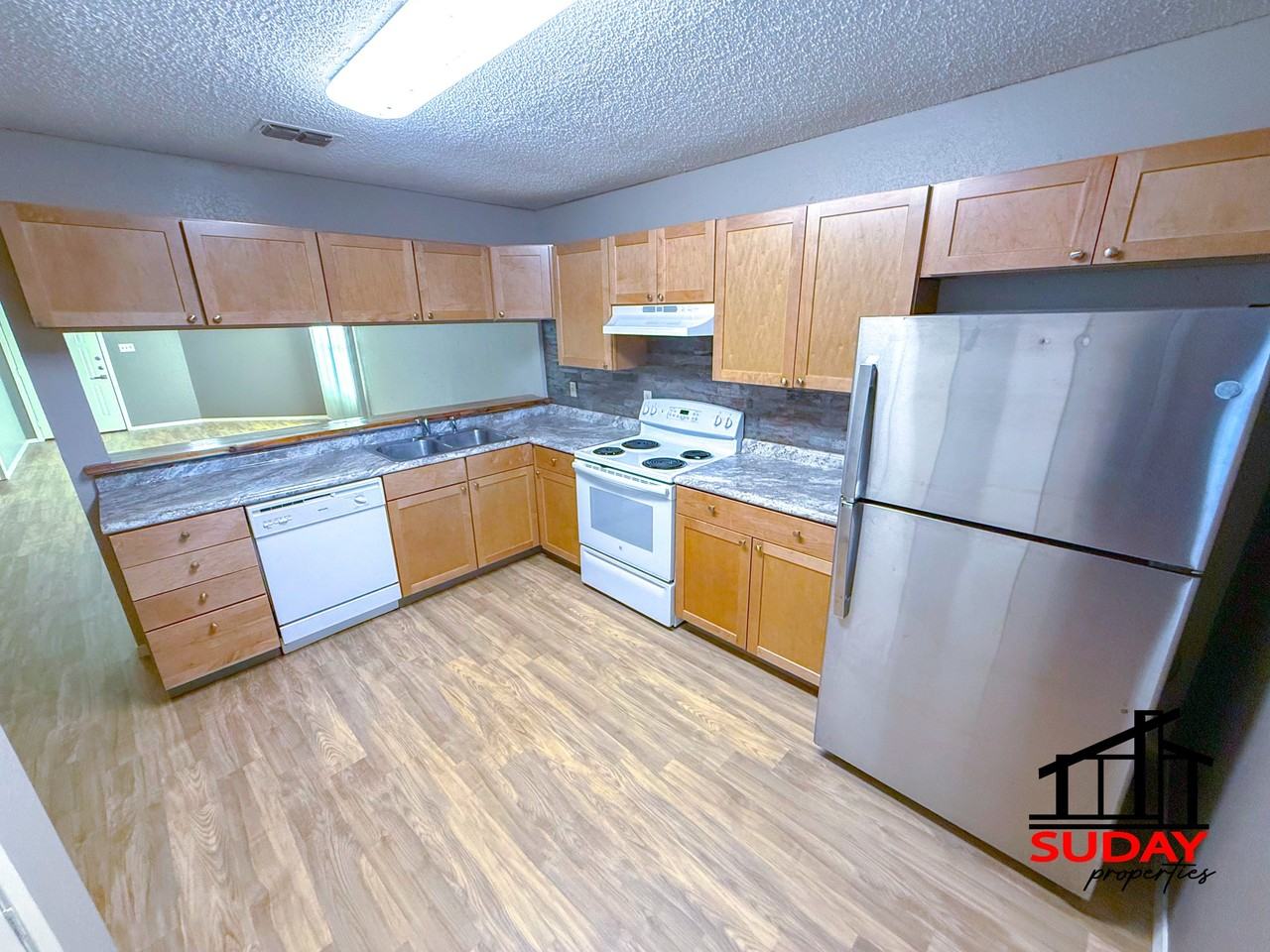 209 205, 207,Fletcher Dr #207D - Photo 5 of 12