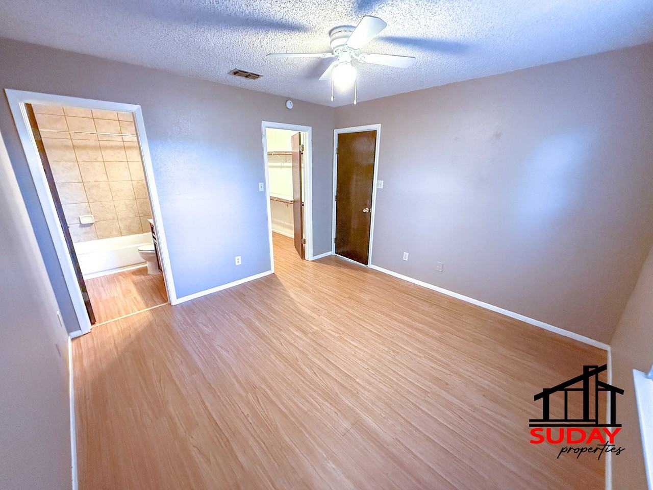 209 205, 207,Fletcher Dr #207D - Photo 7 of 12