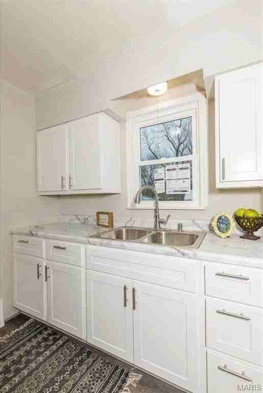 10157 Winkler Dr - Photo 4 of 14
