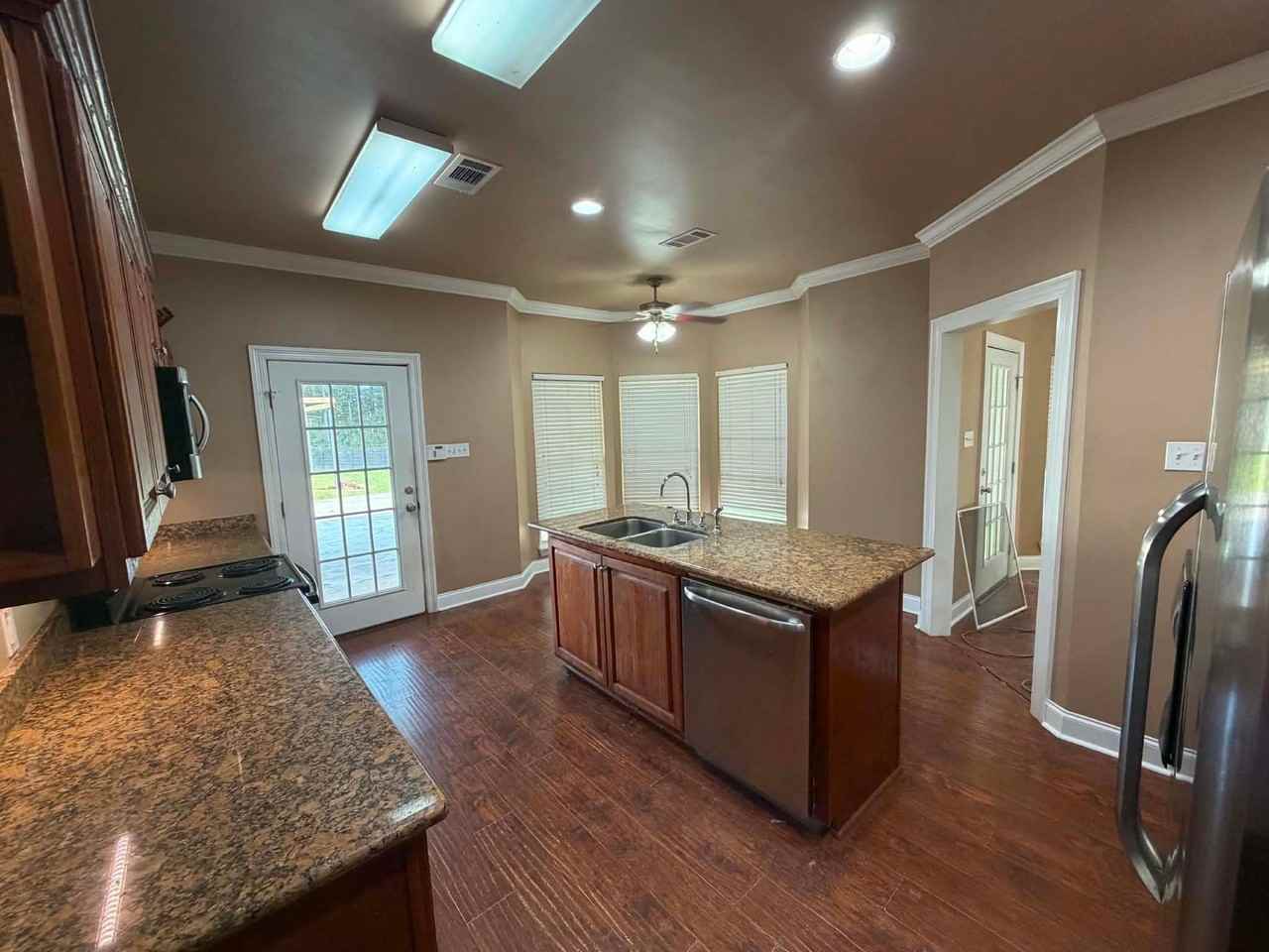 48399 Alack Ln #48399 - Photo 3 of 11