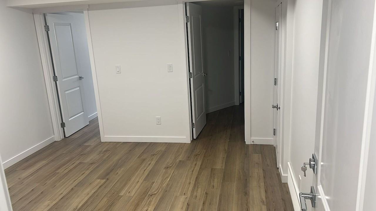 3724 213 St Nw - Photo 4 of 10
