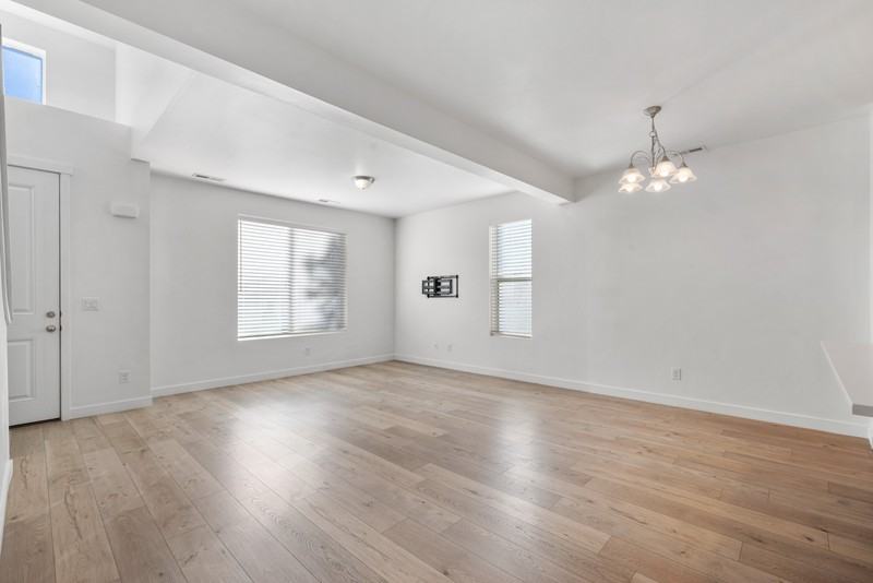11639 S Frost View Ln - Photo 6 of 21