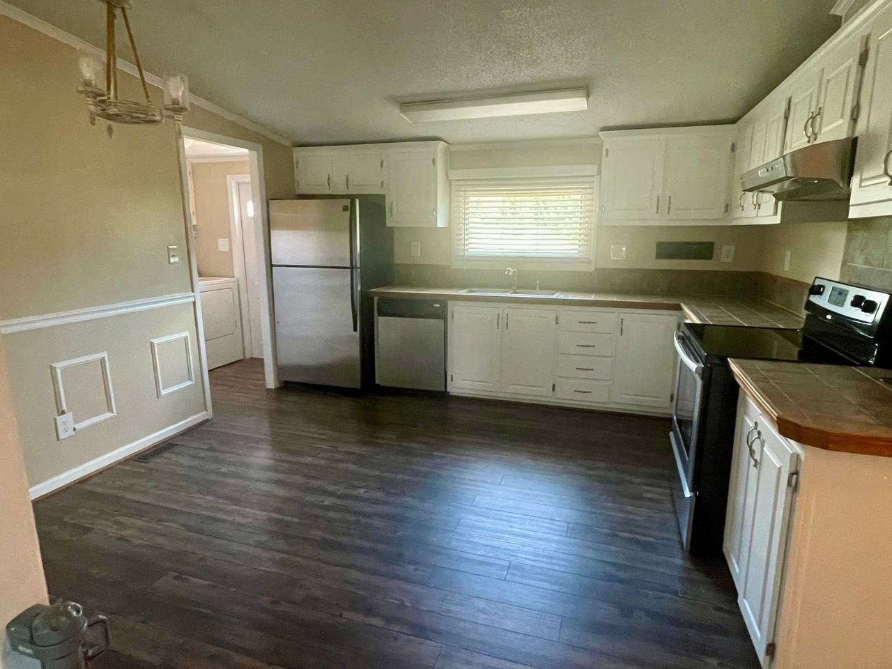 8490 Southard Rd - Photo 5 of 20