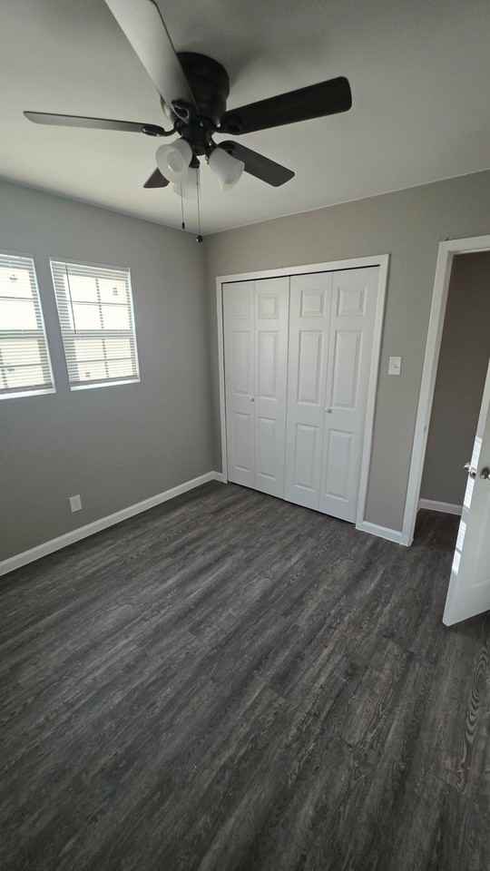 415 Potosi St - Photo 3 of 22