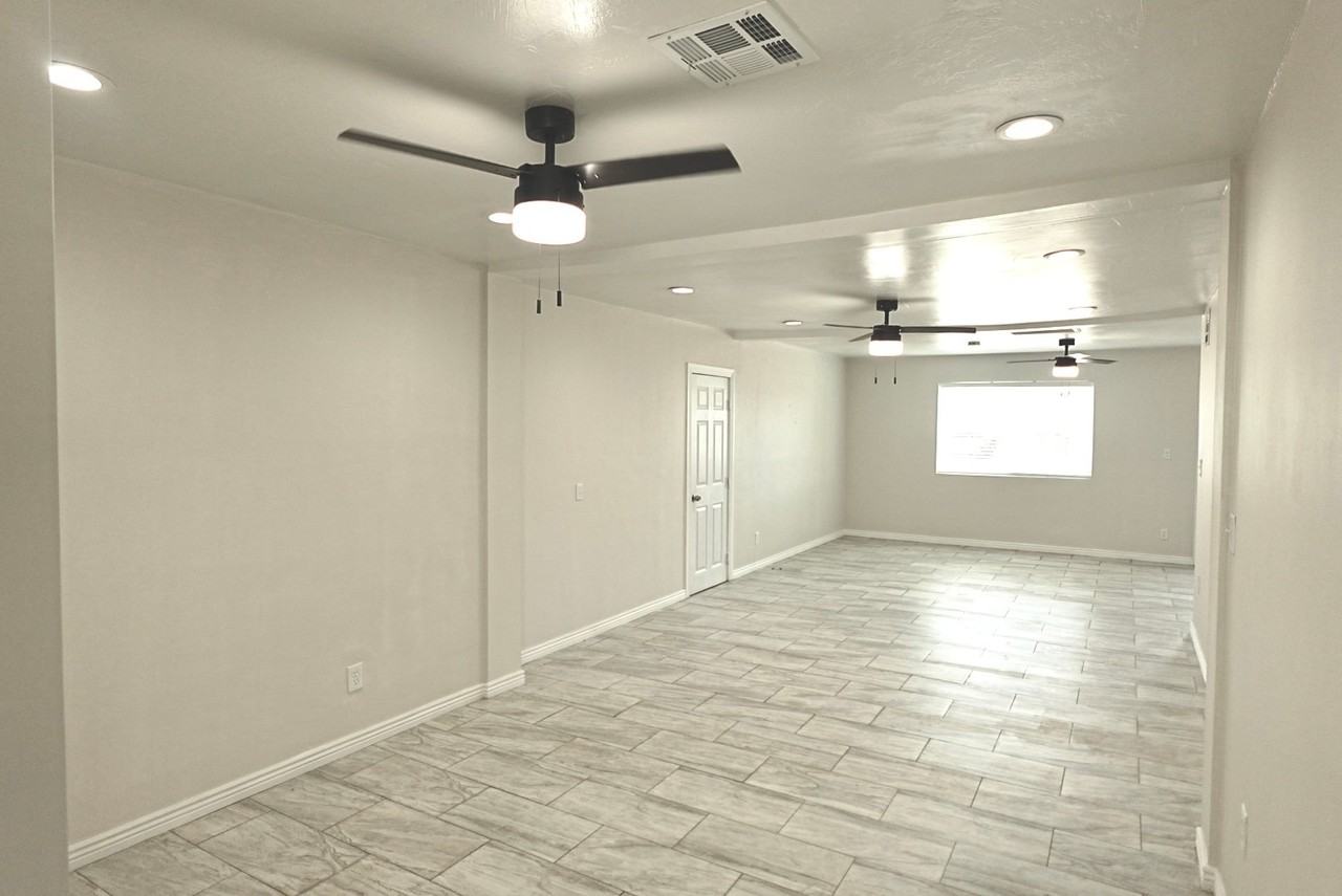 8102 N 30th Dr - Photo 5 of 20