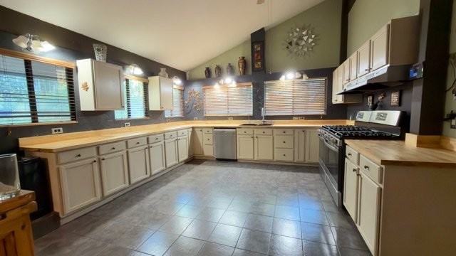 541 Deer Ridge Dr - Photo 4 of 10