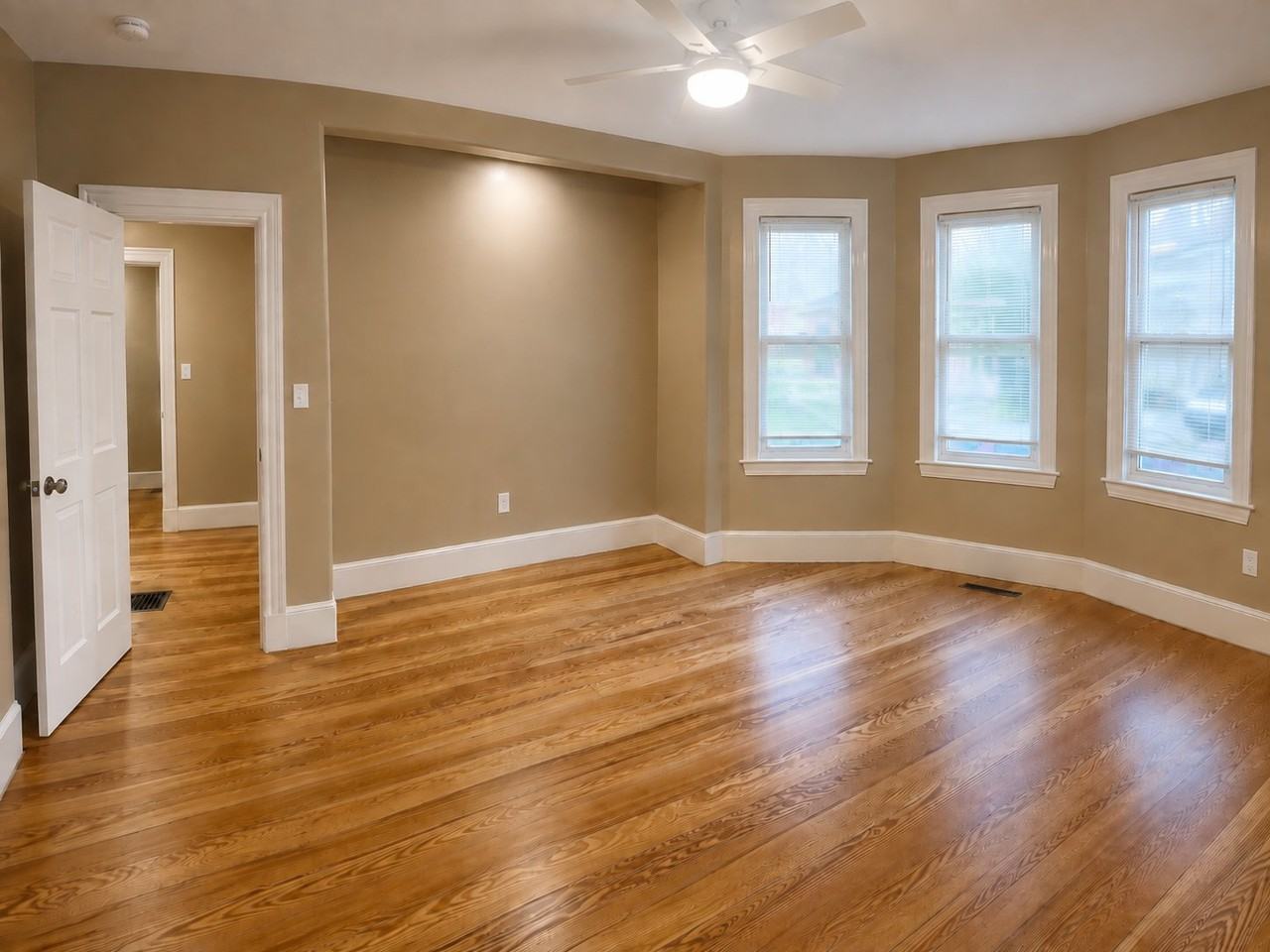 36 Termine Ave - Photo 2 of 19