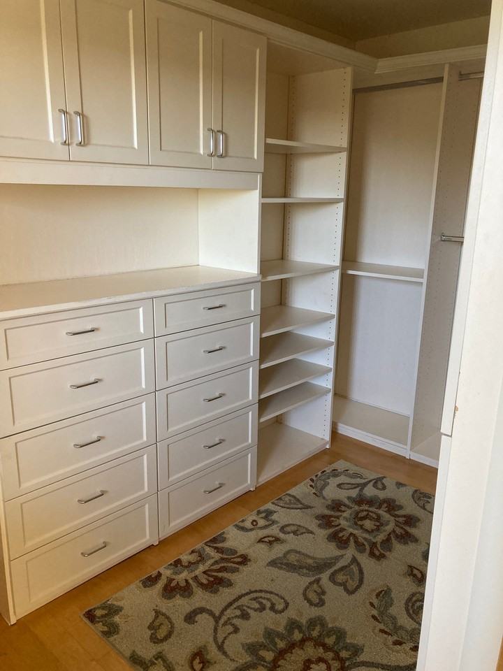 1377 Ardmore Dr - Photo 4 of 9