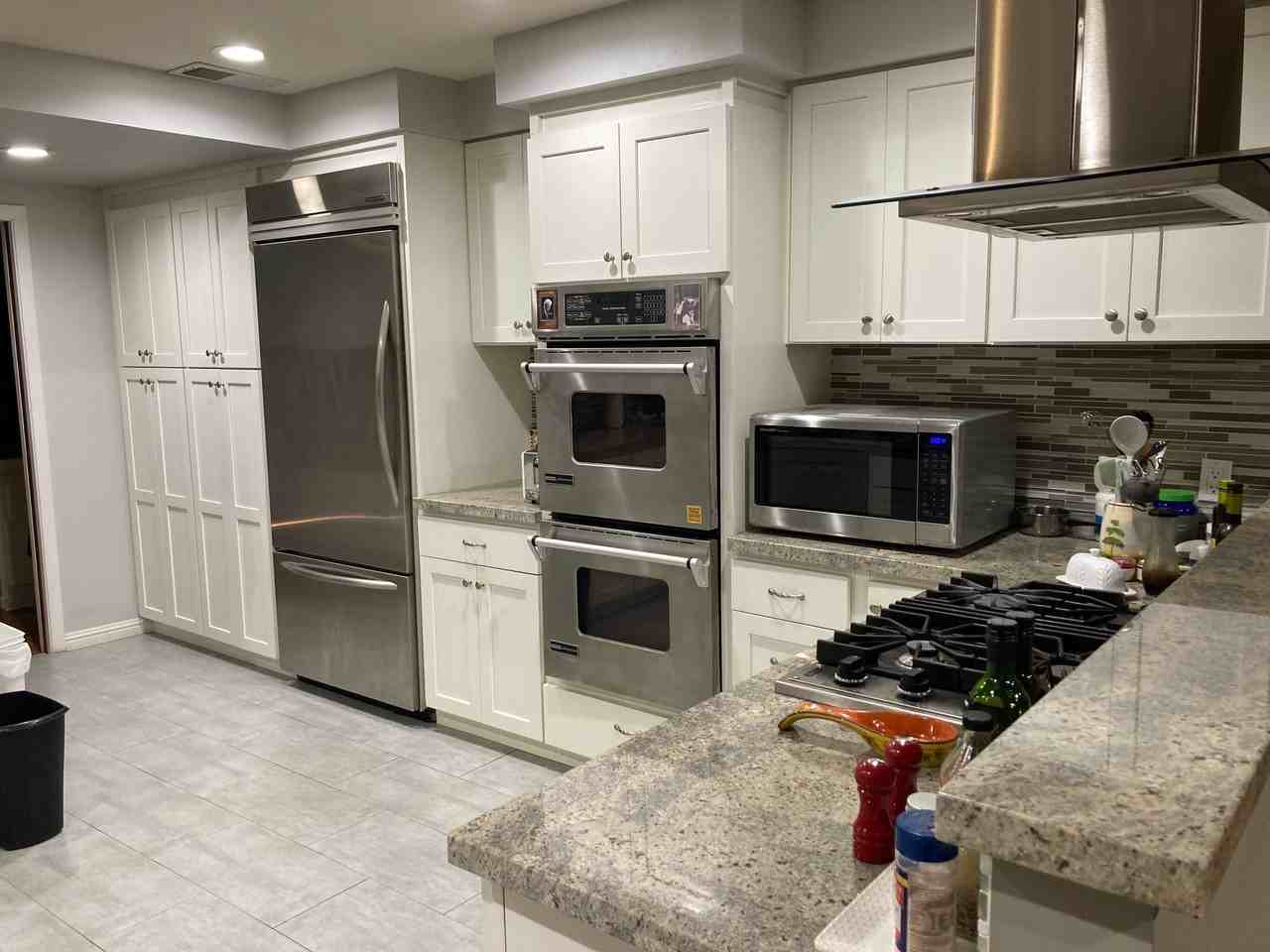 1377 Ardmore Dr - Photo 5 of 9