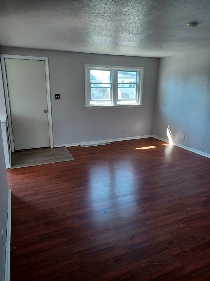 2738 Pierce Ave - Photo 2 of 4