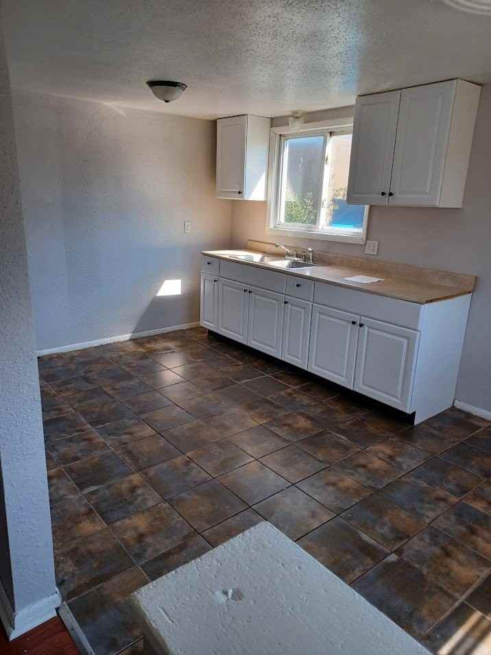 2738 Pierce Ave - Photo 4 of 4