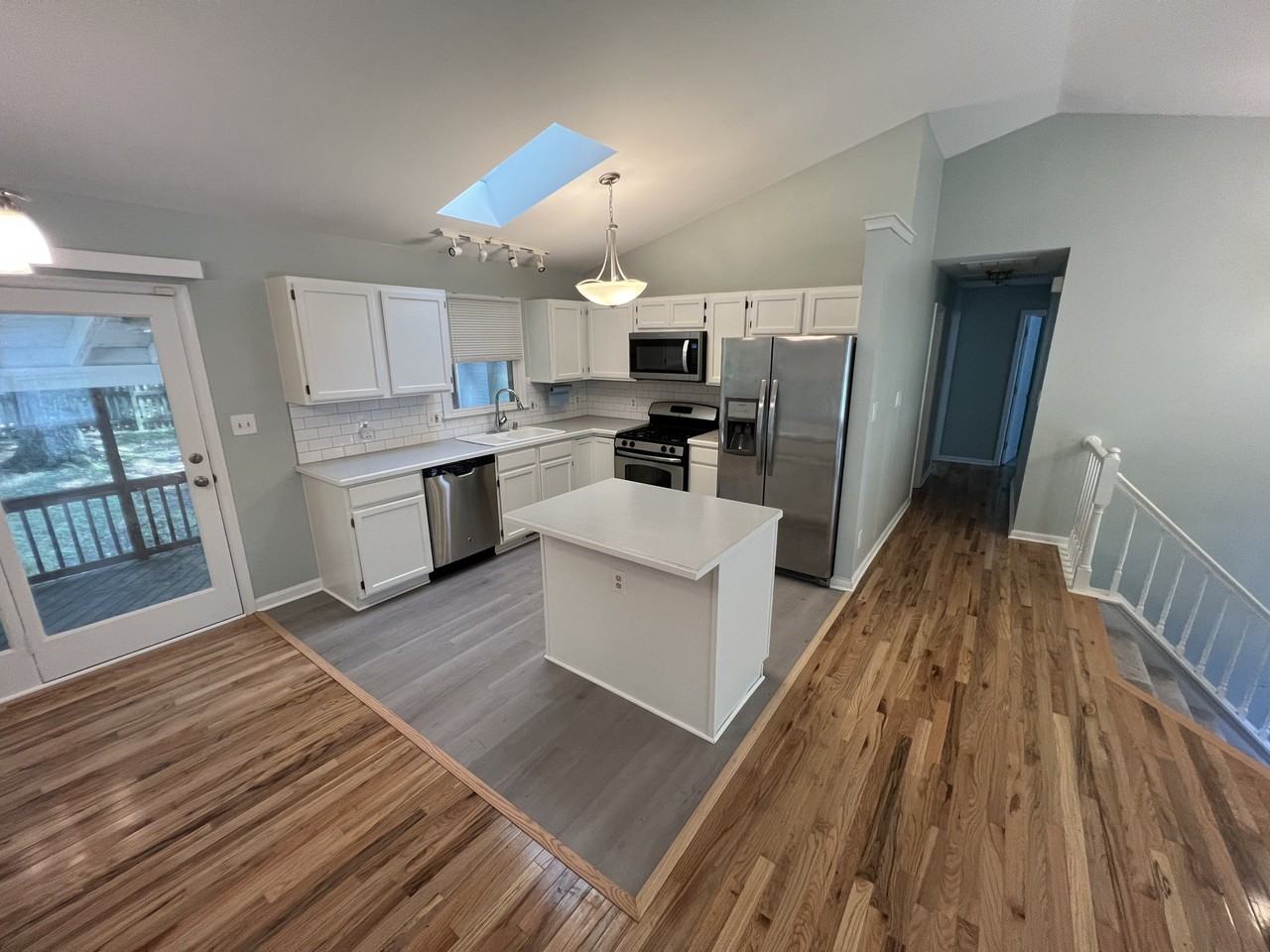 6215 Forest Grove Dr - Photo 3 of 18